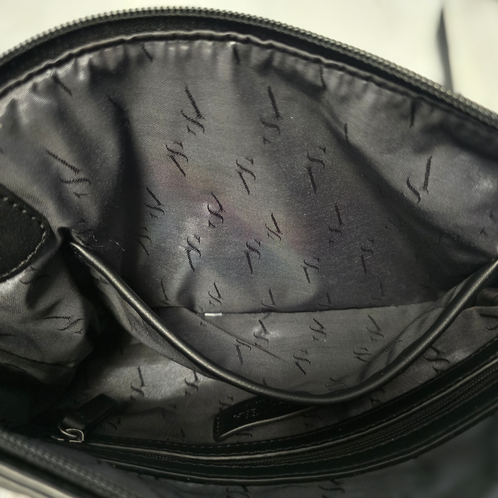 Simply Vera Vera Wang Black Textured Crossbody Bag - Picture 6 of 16